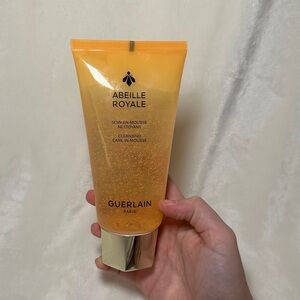 Guerlain Abeille Royale Cleansing Care-In-Mousse